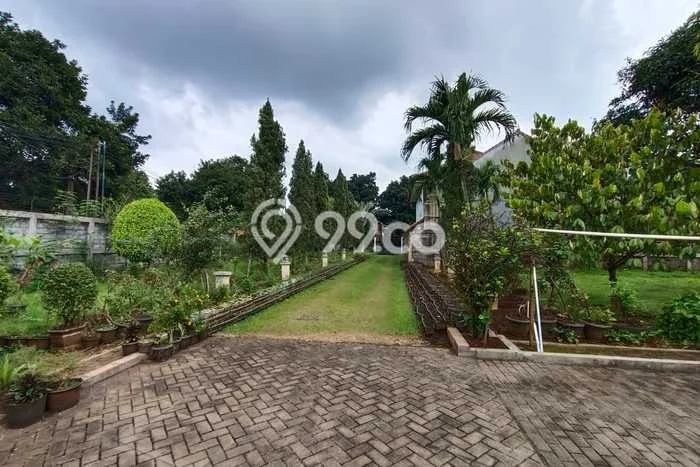 Dijual Tanah di Jakarta Timur, Luas 1864m2 SHM Dijual Tanah di Jakarta Timur, Luas 1864m2 SHM