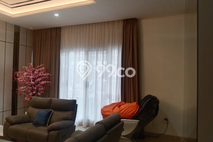 BEST LOCATION! Rumah di Golf Island, Dekat Stasiun, 3 KT, LT 200m² Bangunan 320m² BEST LOCATION! Rumah di Golf Island, Dekat Stasiun, 3 KT, LT 200m² Bangunan 320m²