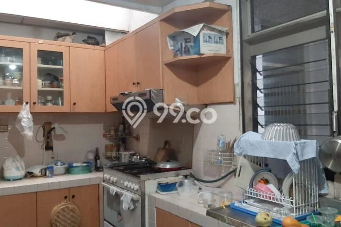 Rumah di Kedoya Baru, Jakarta Barat, LT 409m² LB 320m² Rumah di Kedoya Baru, Jakarta Barat, LT 409m² LB 320m²