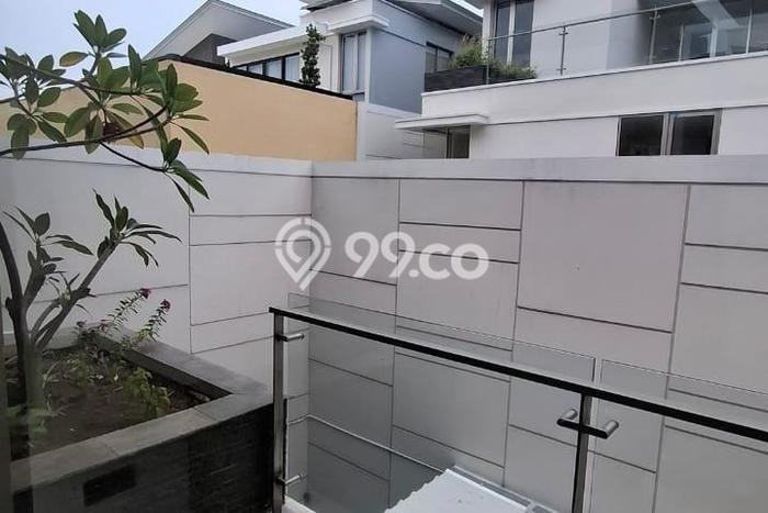 Rumah kawasan Golf Island, Akses ke Fasilitas, 5 KM, LT 200m² LB 480m² Rumah kawasan Golf Island, Akses ke Fasilitas, 5 KM, LT 200m² LB 480m²