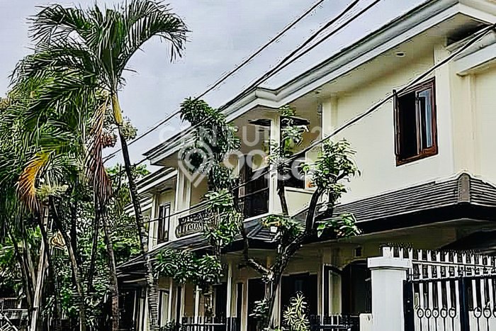 Ready to Use! Luxury House LT 650m2 Desain Modern di Patra Kuningan Ready to Use! Luxury House LT 650m2 Desain Modern di Patra Kuningan