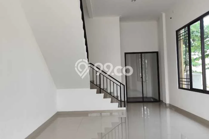 Ruko bagus disewakan di Cipondoh Tangerang dengan LB 200m2 harga sewa terbaik Ruko bagus disewakan di Cipondoh Tangerang dengan LB 200m2 harga sewa terbaik
