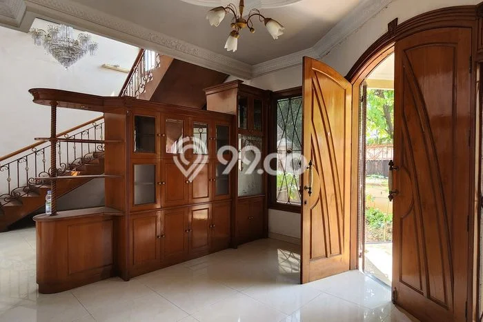 Rumah sewa siap pakai 4 Kamar Tidur di Puri Indah, Jakarta Barat Rumah sewa siap pakai 4 Kamar Tidur di Puri Indah, Jakarta Barat
