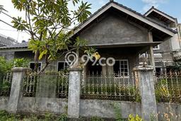 Siap Huni Rumah Mewah 6 Kamar di Pulo Gadung Dekat ke Mana Pun Siap Huni Rumah Mewah 6 Kamar di Pulo Gadung Dekat ke Mana Pun