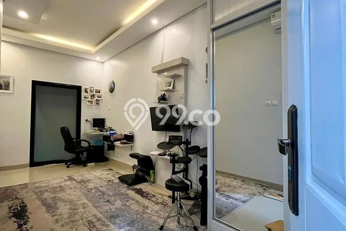 Jual Rumah Strategis Bagus Punya 2 KT di Setu Tangerang Selatan SHM Jual Rumah Strategis Bagus Punya 2 KT di Setu Tangerang Selatan SHM