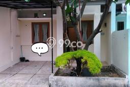 LOKASI TERBAIK! Rumah kawasan Condet, 1 KM, Lingkungan Elite, Luas 70m² Bangunan 45m² LOKASI TERBAIK! Rumah kawasan Condet, 1 KM, Lingkungan Elite, Luas 70m² Bangunan 45m²