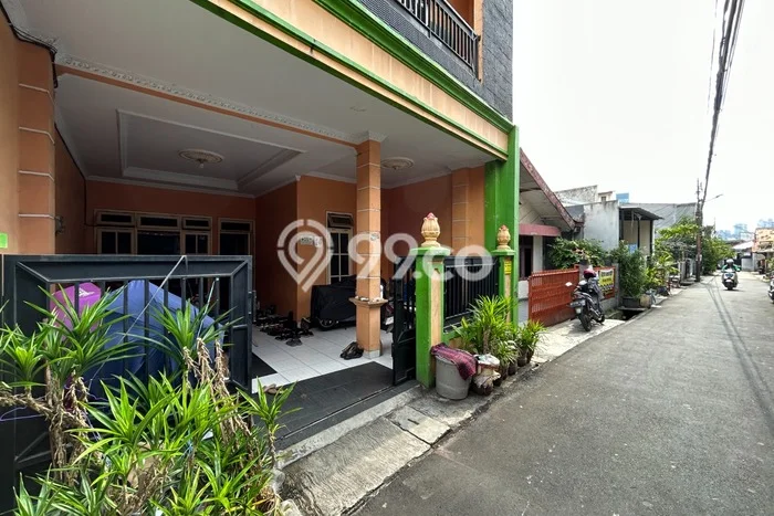 Rumah Kost Dijual Lokasi Tebet, Jakarta Selatan, 13 Kamar Tidur, 13 Kamar Mandi, 158m2 Rumah Kost Dijual Lokasi Tebet, Jakarta Selatan, 13 Kamar Tidur, 13 Kamar Mandi, 158m2