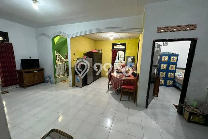 Rumah Modern Minimalis 5 Kamar Siap Huni di Sumber Rumah Modern Minimalis 5 Kamar Siap Huni di Sumber