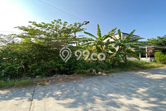 Lahan Kosong Dijual di Semarang dengan Area 304m2 Lahan Kosong Dijual di Semarang dengan Area 304m2