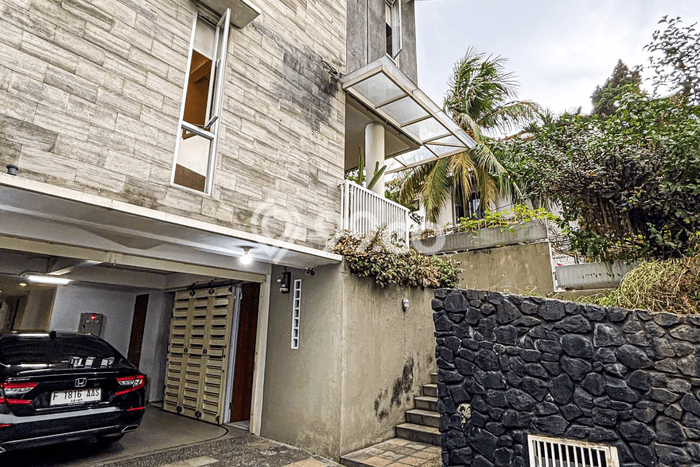 HUNIAN EKSKLUSIF! Rumah di Cipete, 4 KM, Design Modern, LT 219m² Bangunan 450m² HUNIAN EKSKLUSIF! Rumah di Cipete, 4 KM, Design Modern, LT 219m² Bangunan 450m²