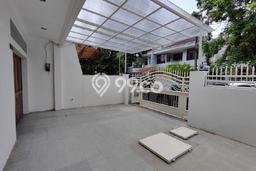 Disewakan Segera Rumah Kondisi Baik di Kawasan Kelapa Gading, Jakarta Utara Disewakan Segera Rumah Kondisi Baik di Kawasan Kelapa Gading, Jakarta Utara