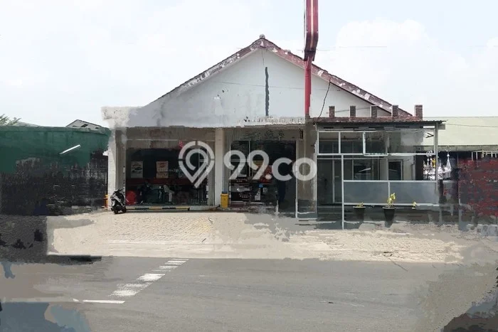 Lokasi strategis! Rumah siap huni dikontrakkan di Bogor Barat LB 225m2 Lokasi strategis! Rumah siap huni dikontrakkan di Bogor Barat LB 225m2