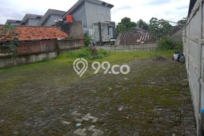 Lokasi strategis! Rumah siap huni dikontrakkan di Bogor Barat LB 225m2 Lokasi strategis! Rumah siap huni dikontrakkan di Bogor Barat LB 225m2