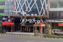 Dijual! Ruko di Blok M Jakarta Selatan LT 409m2 / LB 1780m2 Kawasan Strategis Dijual! Ruko di Blok M Jakarta Selatan LT 409m2 / LB 1780m2 Kawasan Strategis