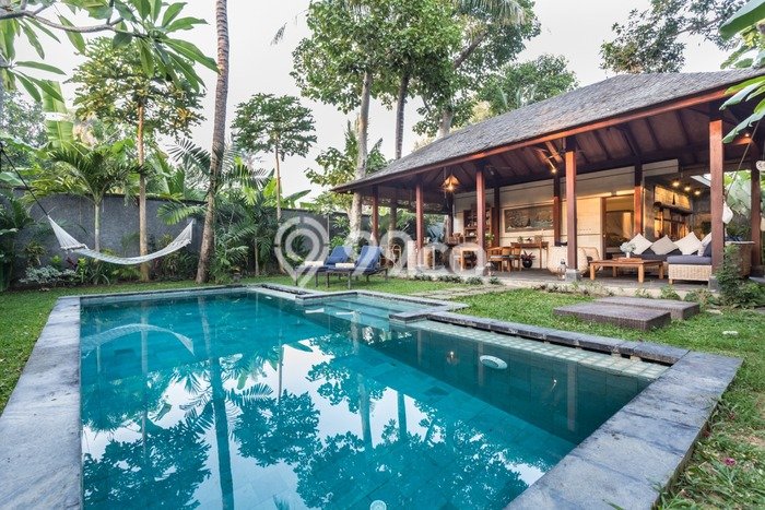Jual Rumah Luas Elegan Dengan View Eksklusif di Jimbaran, Badung Jual Rumah Luas Elegan Dengan View Eksklusif di Jimbaran, Badung