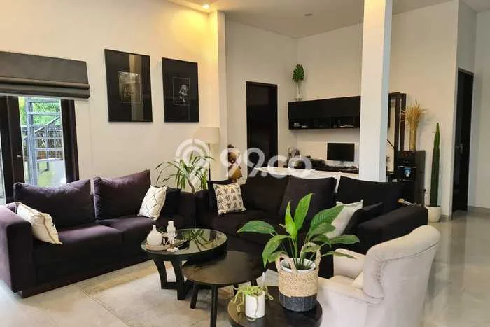 Hunian Mewah LB 150m2 Siap Pakai Desain Elegan di Taman Griya, Badung Hunian Mewah LB 150m2 Siap Pakai Desain Elegan di Taman Griya, Badung