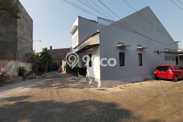 Jual Rumah Bagus Siap Huni LB 132m2 di Tembalang, Semarang Jual Rumah Bagus Siap Huni LB 132m2 di Tembalang, Semarang