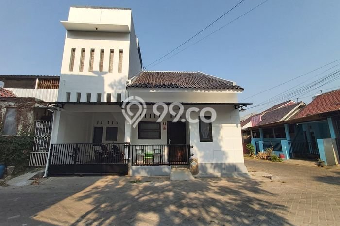 Jual Rumah Bagus Siap Huni LB 132m2 di Tembalang, Semarang Jual Rumah Bagus Siap Huni LB 132m2 di Tembalang, Semarang