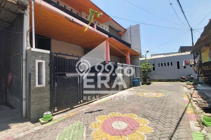 Dijual Segera Kost 24 Kamar, 8 Kamar Mandi di Gayamsari, Semarang, Luas 400m2 Dijual Segera Kost 24 Kamar, 8 Kamar Mandi di Gayamsari, Semarang, Luas 400m2