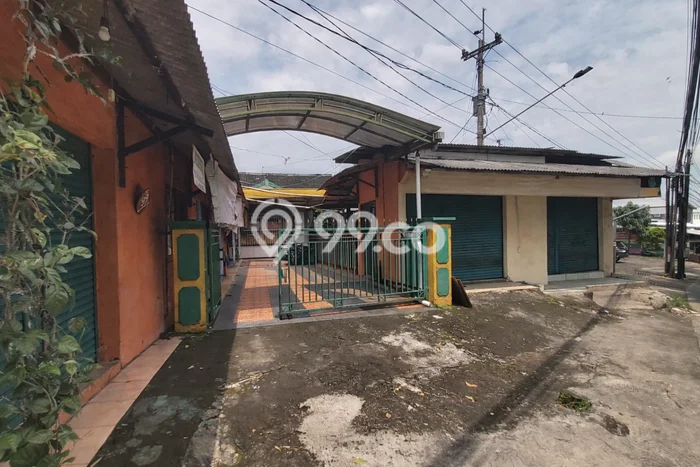 Siap Huni Rumah Mewah 17 Kamar di Gunung Pati Dekat ke Mana Pun Siap Huni Rumah Mewah 17 Kamar di Gunung Pati Dekat ke Mana Pun