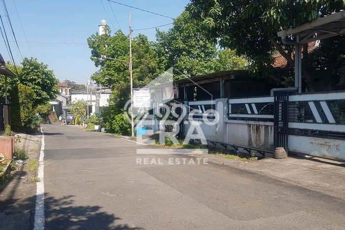 Rumah SUPER MEWAH! area Semarang Barat, Semarang, Luas 281m2m² LB 200m2m², HARGA SPESIAL Rumah SUPER MEWAH! area Semarang Barat, Semarang, Luas 281m2m² LB 200m2m², HARGA SPESIAL