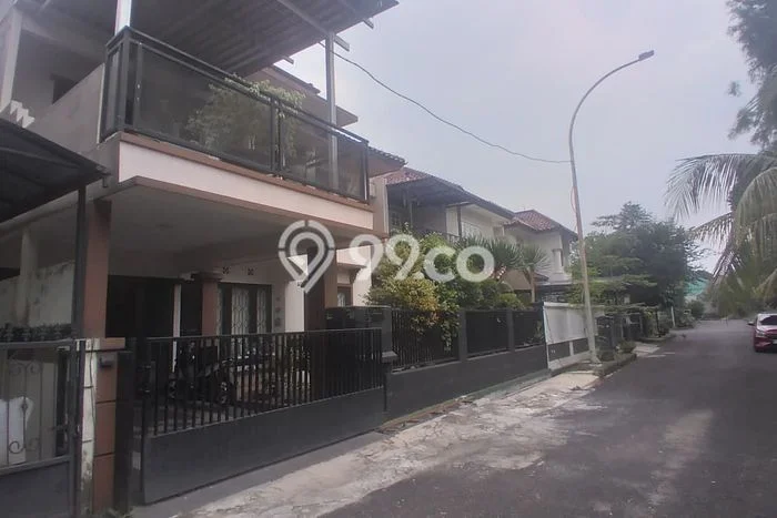 Jual Rumah Mewah Elegan Dengan View Eksklusif di Bintaro, Jakarta Selatan Jual Rumah Mewah Elegan Dengan View Eksklusif di Bintaro, Jakarta Selatan