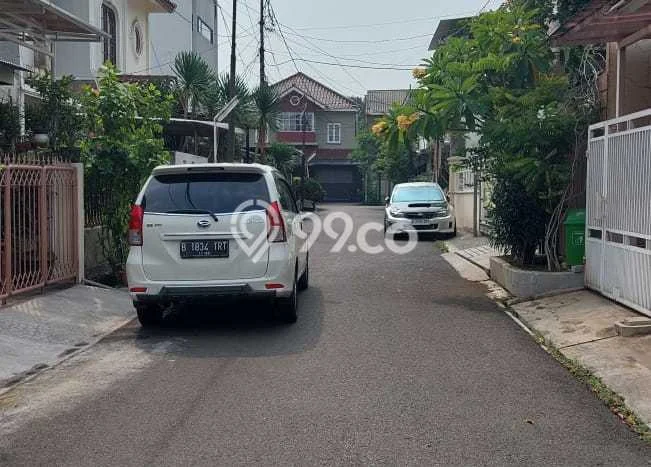 Rumah Elit LB 100m2 Siap Pakai Desain Elegan di Pondok Indah, Jakarta Selatan Rumah Elit LB 100m2 Siap Pakai Desain Elegan di Pondok Indah, Jakarta Selatan