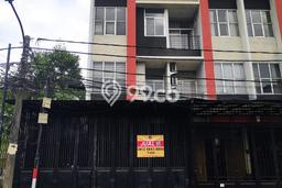 LOKASI PREMIUM! Ruko Kawasan , Luas 210m2m², Jalan Utama, Kawasan Bisnis LOKASI PREMIUM! Ruko Kawasan , Luas 210m2m², Jalan Utama, Kawasan Bisnis