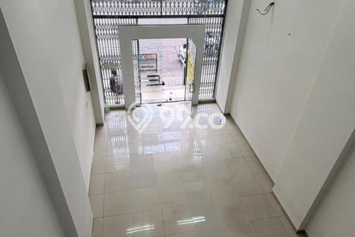 Disewakan Ruko di Kawasan Ramai Summarecon Bekasi Luas 220m2 Disewakan Ruko di Kawasan Ramai Summarecon Bekasi Luas 220m2