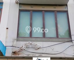 Ruko Dijual di Prime Area Jakarta Barat Luas 216m2 Ruko Dijual di Prime Area Jakarta Barat Luas 216m2