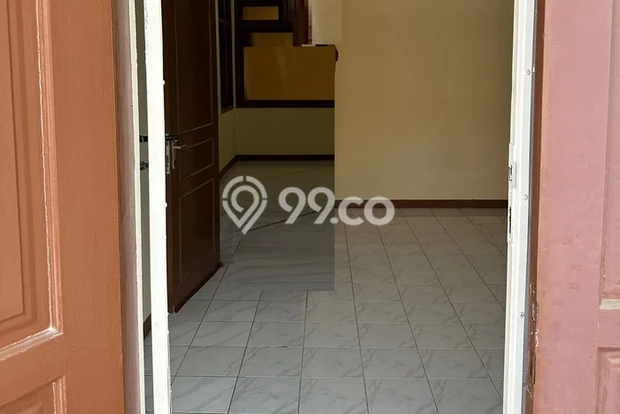 Jarang Ada! Rumah Sewa 4 Kamar Nyaman Siap Huni Cengkareng Barat Jarang Ada! Rumah Sewa 4 Kamar Nyaman Siap Huni Cengkareng Barat