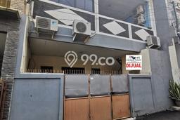 Aset Investasi! Rumah Kost Dijual di Kebon Jeruk, Jakarta Barat, 16 KT, 6 KM, Luas 250m2 Aset Investasi! Rumah Kost Dijual di Kebon Jeruk, Jakarta Barat, 16 KT, 6 KM, Luas 250m2