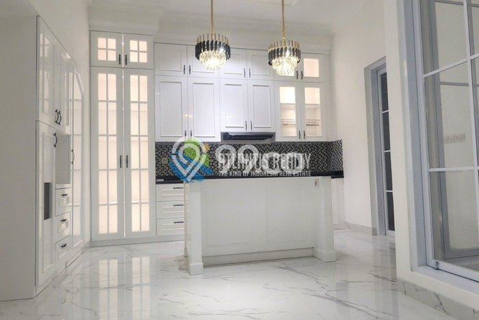 Hunian Mewah Dijual LT 200m2 di Kembangan, Jakarta Barat Hunian Mewah Dijual LT 200m2 di Kembangan, Jakarta Barat