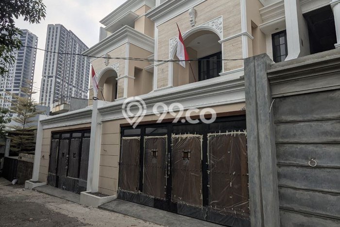 Rumah Mewah LB 260m2 Siap Huni Desain Elegan di Pejaten, Jakarta Selatan Rumah Mewah LB 260m2 Siap Huni Desain Elegan di Pejaten, Jakarta Selatan