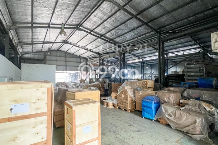 Unit Gudang disewakan di Cikarang Selatan Bekasi dengan LT 1800m2 / LB 1540m2 Unit Gudang disewakan di Cikarang Selatan Bekasi dengan LT 1800m2 / LB 1540m2