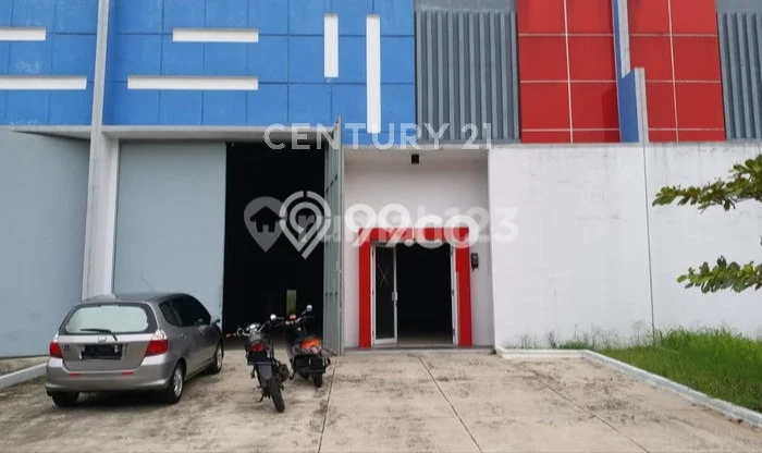 Gudang Dijual di Karawang Timur Karawang dengan Luas Bangunan 367m2 Gudang Dijual di Karawang Timur Karawang dengan Luas Bangunan 367m2