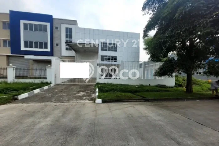 Disewakan Gudang di Kawasan Ramai Cikarang Luas 900m2 Disewakan Gudang di Kawasan Ramai Cikarang Luas 900m2