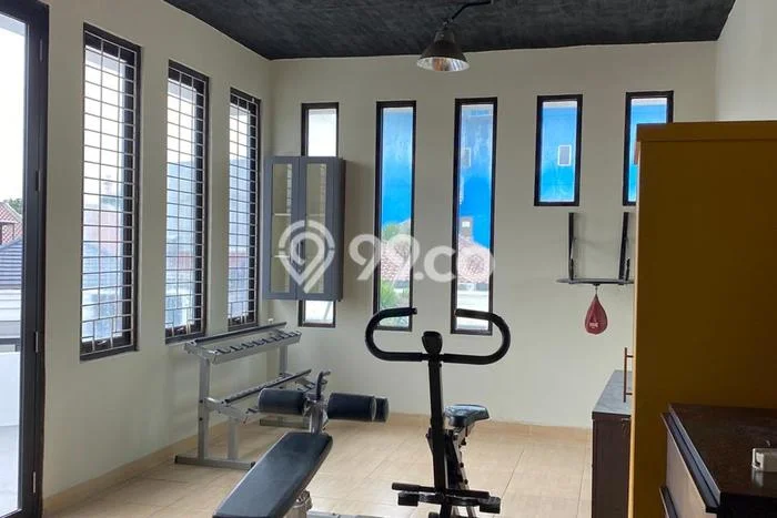 Rumah sewa siap pakai 5 KT di Pos Pengumben, Jakarta Barat Rumah sewa siap pakai 5 KT di Pos Pengumben, Jakarta Barat