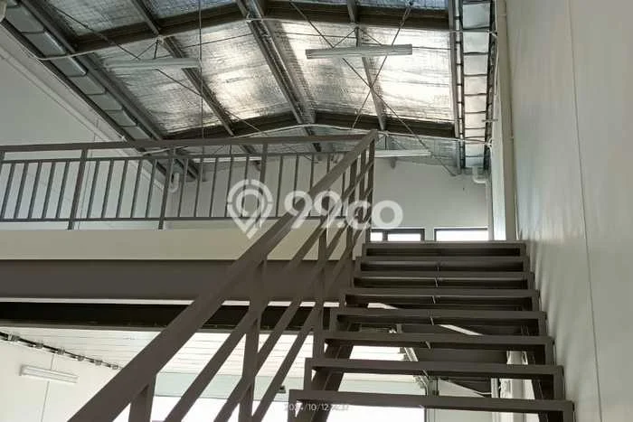 Gudang Disewa di Tangerang dengan LB 108m2 Area Komersial Ramai Gudang Disewa di Tangerang dengan LB 108m2 Area Komersial Ramai