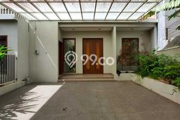 Rumah Elit Modern Tanpa Renovasi di Ciumbuleuit Bandung Rumah Elit Modern Tanpa Renovasi di Ciumbuleuit Bandung