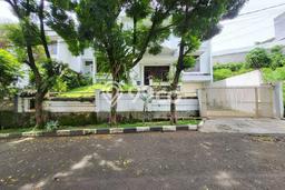 Ready to Use! Premium House LT 310m2 Desain Elegan di Pasteur Ready to Use! Premium House LT 310m2 Desain Elegan di Pasteur