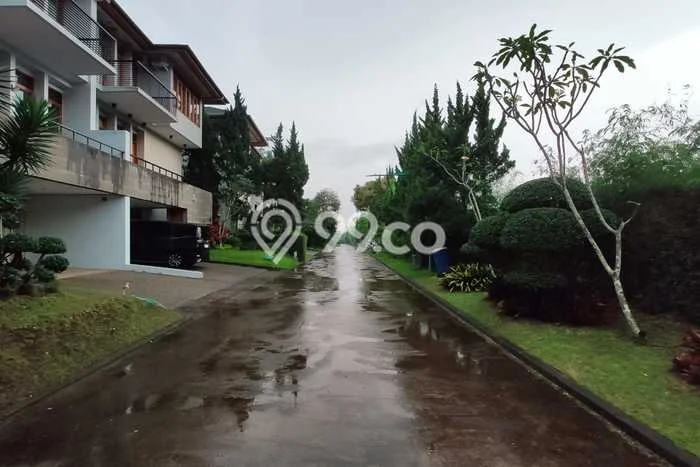 Disewakan Rumah Harga Terjangkau di Setra Duta Bandung Punya 3 KT Disewakan Rumah Harga Terjangkau di Setra Duta Bandung Punya 3 KT