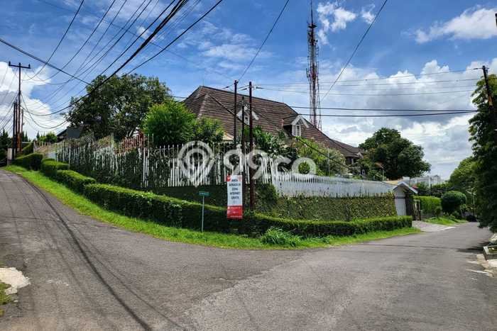 Rumah Luxury Modern Siap Huni di Setra Sari Bandung Rumah Luxury Modern Siap Huni di Setra Sari Bandung