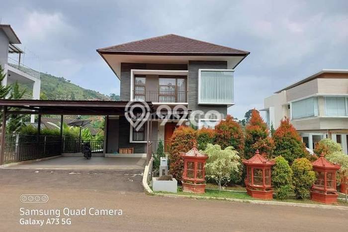 Siap Huni Rumah Mewah 5 Kamar di Cimenyan Dekat ke Mana Saja Siap Huni Rumah Mewah 5 Kamar di Cimenyan Dekat ke Mana Saja