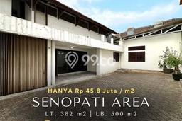 Ready to Use! Luxury House LT 382m2 Desain Elegan di Senopati Ready to Use! Luxury House LT 382m2 Desain Elegan di Senopati