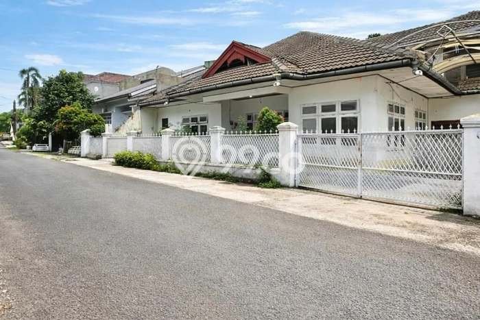 Lahan Strategis di Tebet Dijual dengan Luas 530m2 Lahan Strategis di Tebet Dijual dengan Luas 530m2