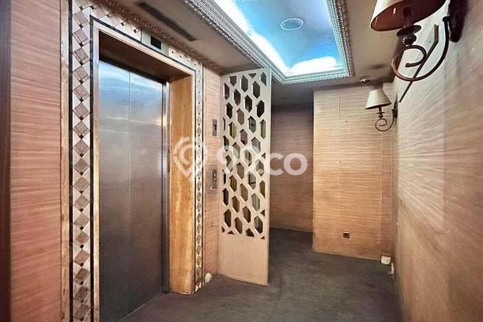 Komersial Dijual di Kebayoran Baru Jakarta Selatan dengan LB 1608m2 Komersial Dijual di Kebayoran Baru Jakarta Selatan dengan LB 1608m2