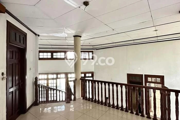 Rumah Mewah LB 460m2 Siap Pakai Desain Elegan di Pondok Indah, Jakarta Selatan Rumah Mewah LB 460m2 Siap Pakai Desain Elegan di Pondok Indah, Jakarta Selatan