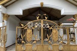 Disewakan! Rumah 3 Kamar Tidur &
2 Kamar Mandi di harapan indah, Bekasi Disewakan! Rumah 3 Kamar Tidur &
2 Kamar Mandi di harapan indah, Bekasi