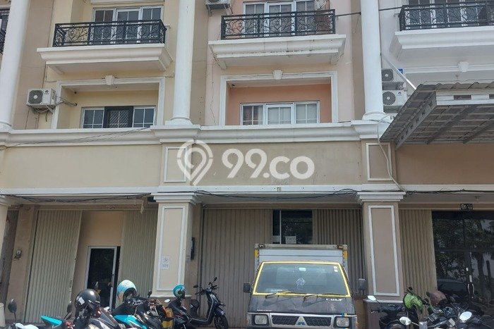 FOR RENT! Ruko di Harapan Indah Cocok untuk Bisnis 225m2 FOR RENT! Ruko di Harapan Indah Cocok untuk Bisnis 225m2